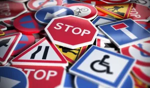 Transport drobnicowy vs transport całopojazdowy – który z nich wybrać?